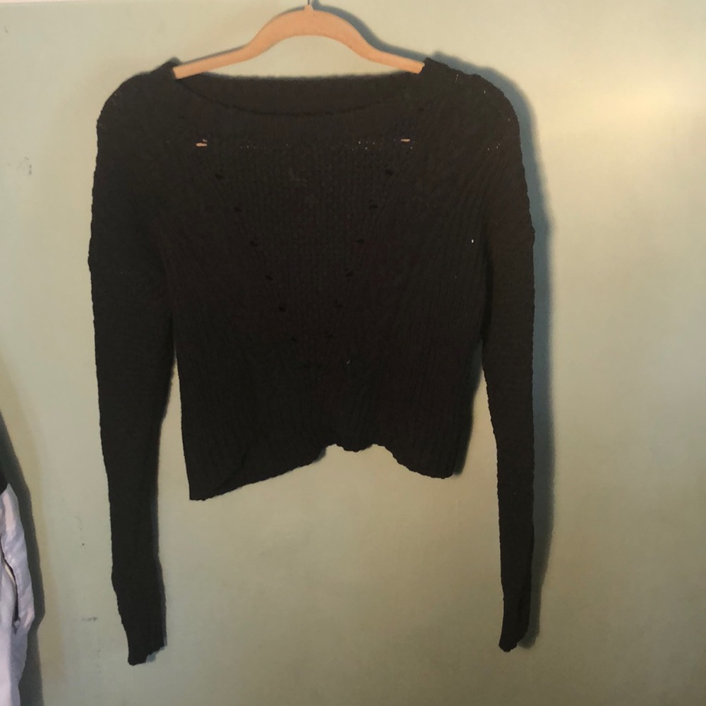 Black cropped knitted sweater